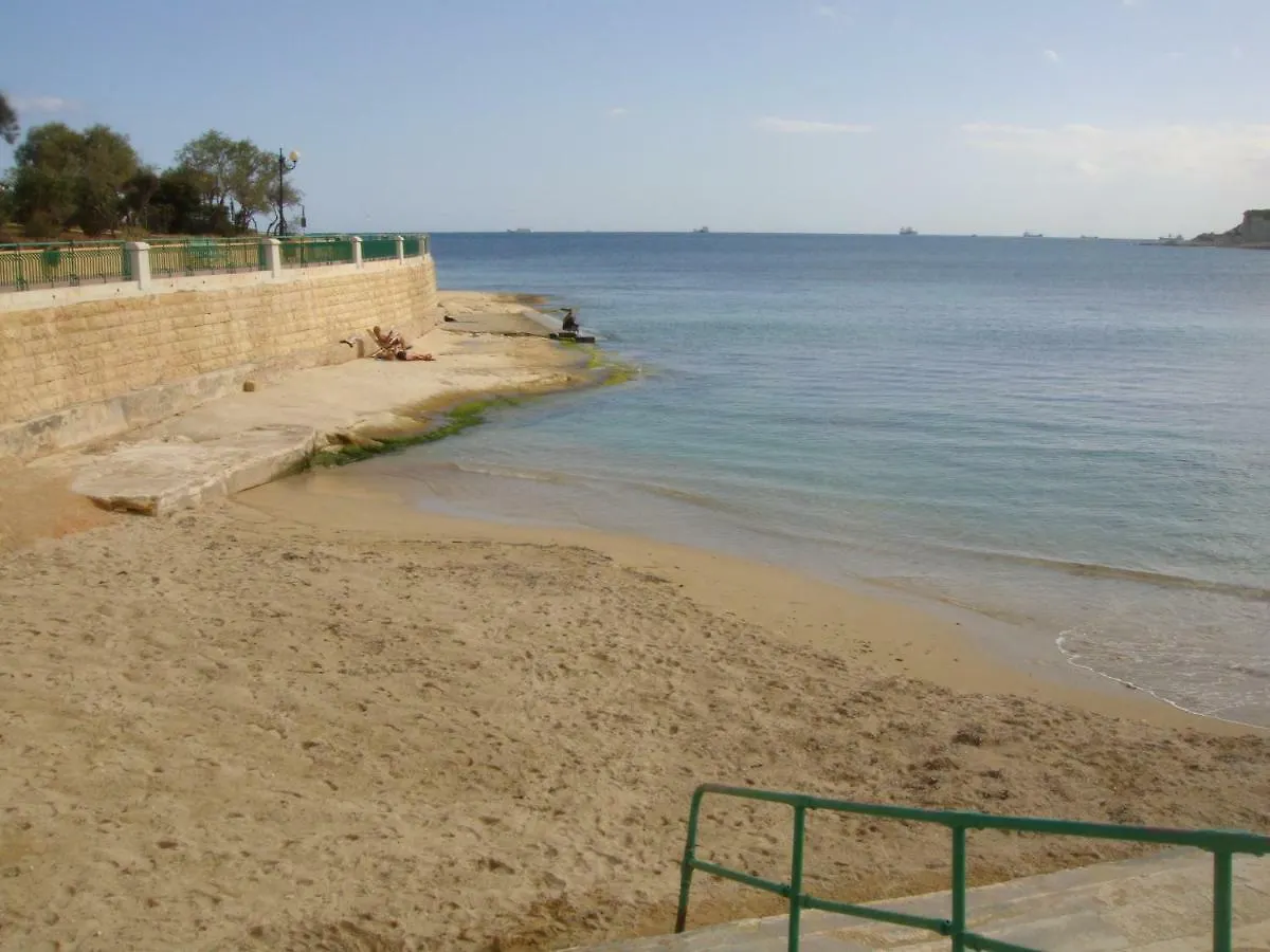 Sea Front Apartment Marsaskala 0*,